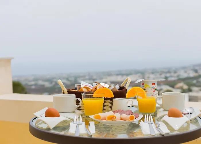 Aquarius 3* Fira (Santorini)