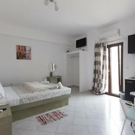 Aquarius Guest house 3*